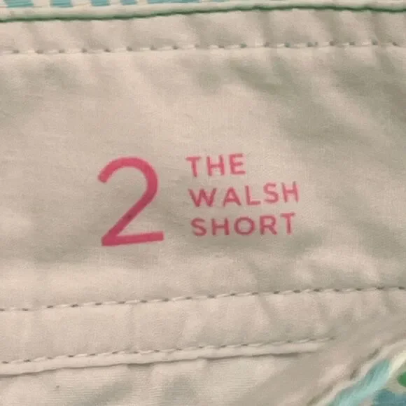 Lilly Pulitzer The Walsh Shorts GET CRACKING Size 2 - Picture 3 of 4